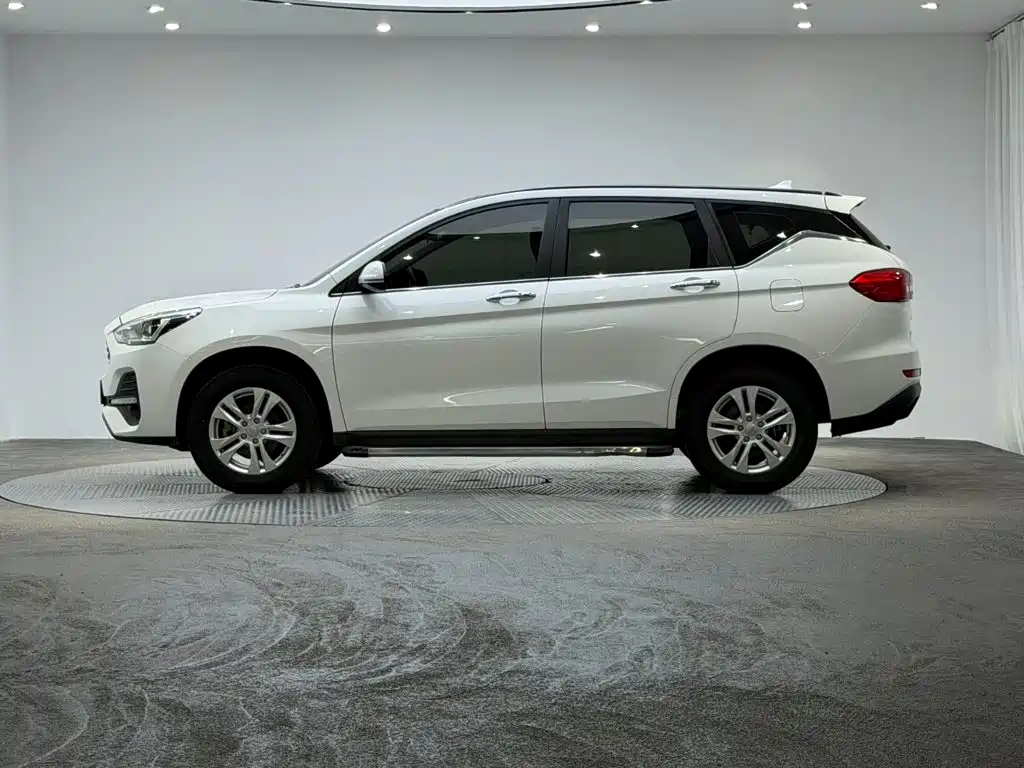 Haval M6 — миниатюра 5