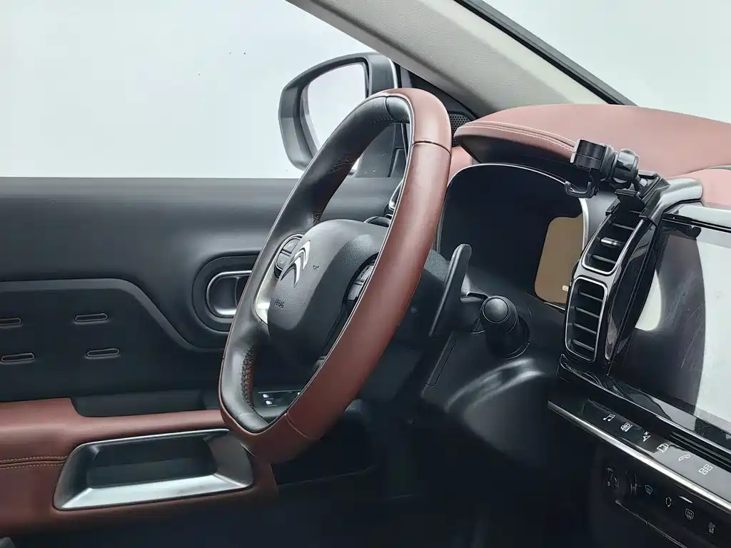 Citroen C5 AIRCROSS — миниатюра 22
