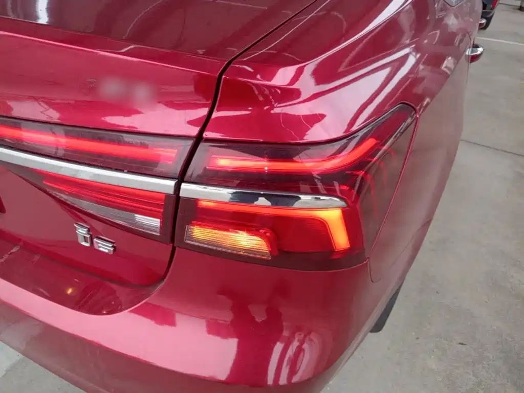Roewe i6 Classic — миниатюра 8