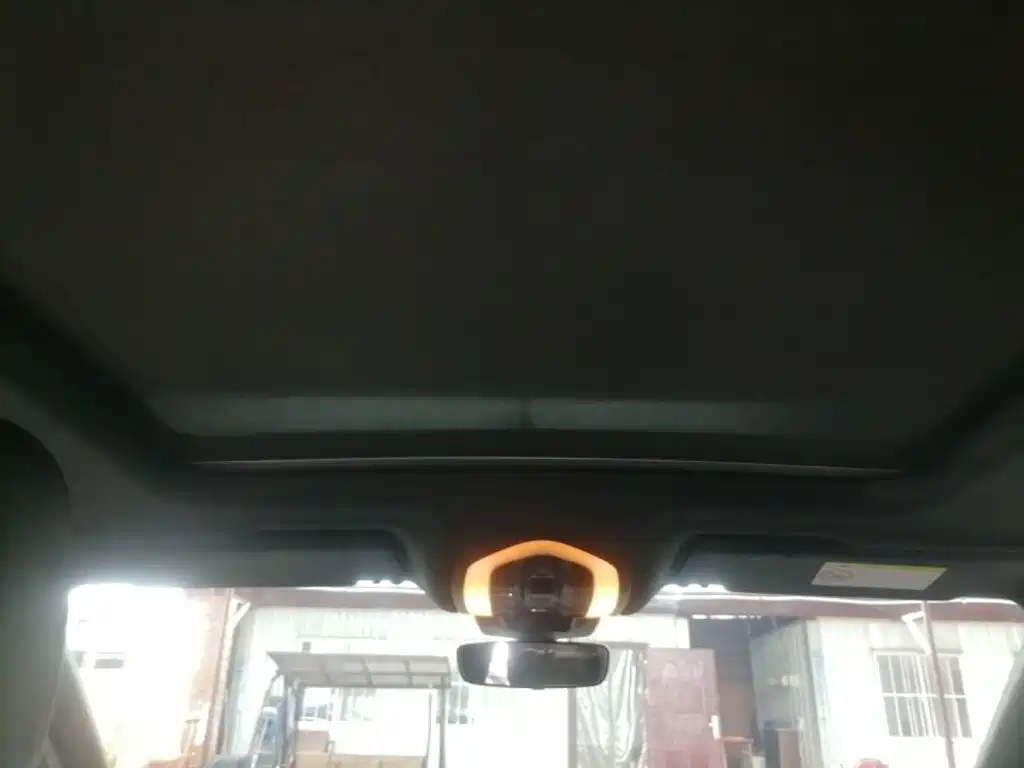 Porsche Macan — миниатюра 23