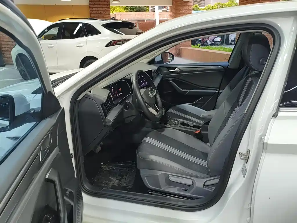 Volkswagen Sagitar — миниатюра 9