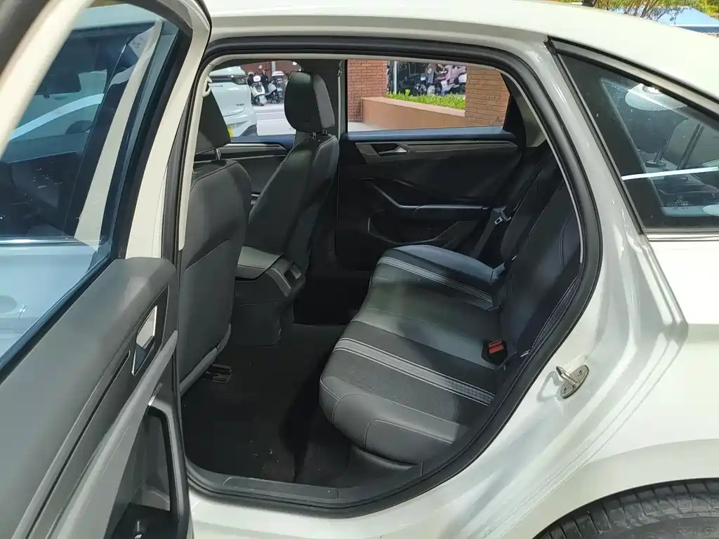 Volkswagen Sagitar — миниатюра 11