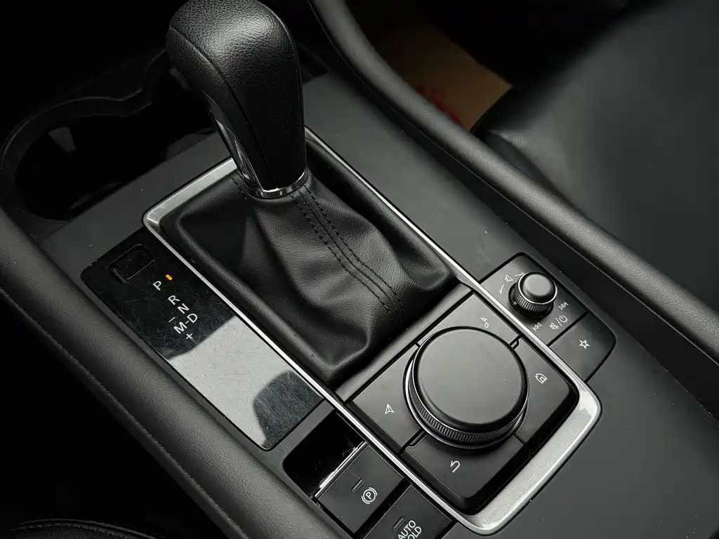 Mazda 3 Axela — миниатюра 13