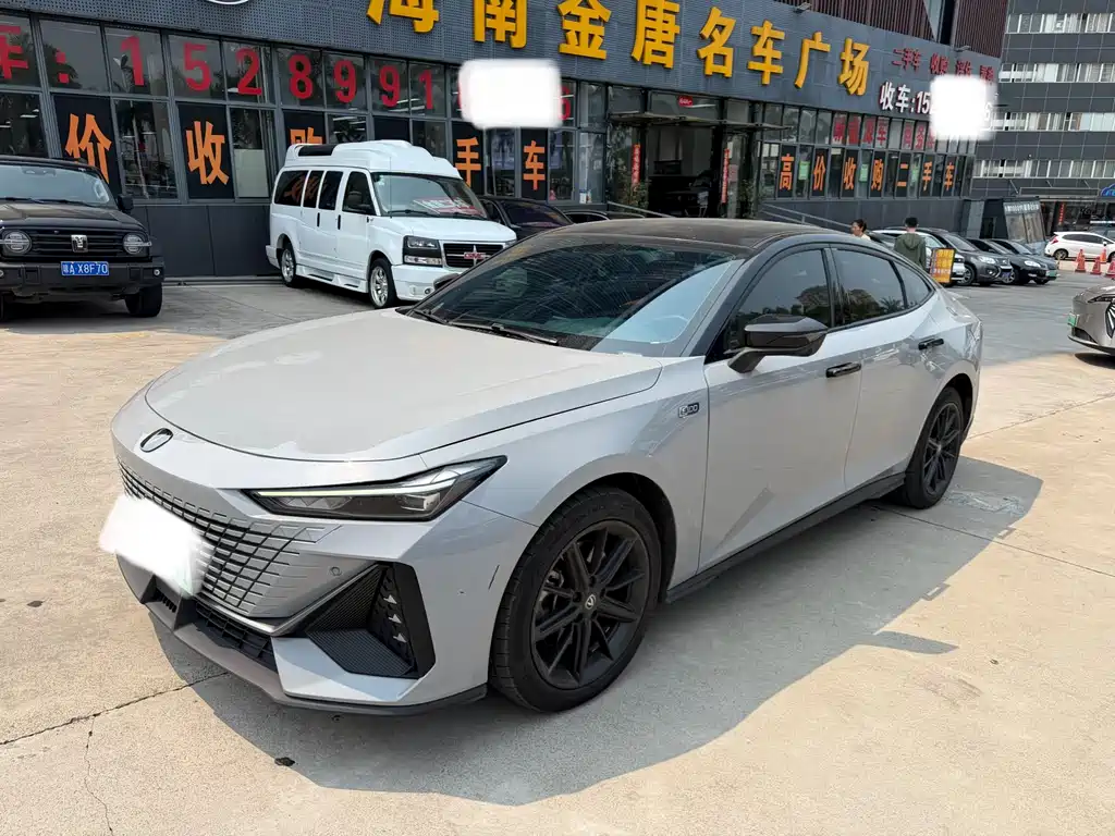 Changan UNI-V iDD 2023