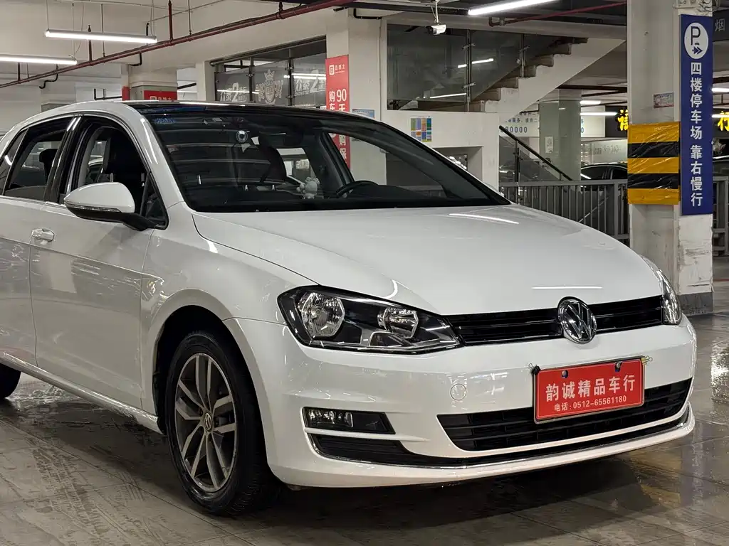 Volkswagen Golf 2016 230TSI AT Luxury