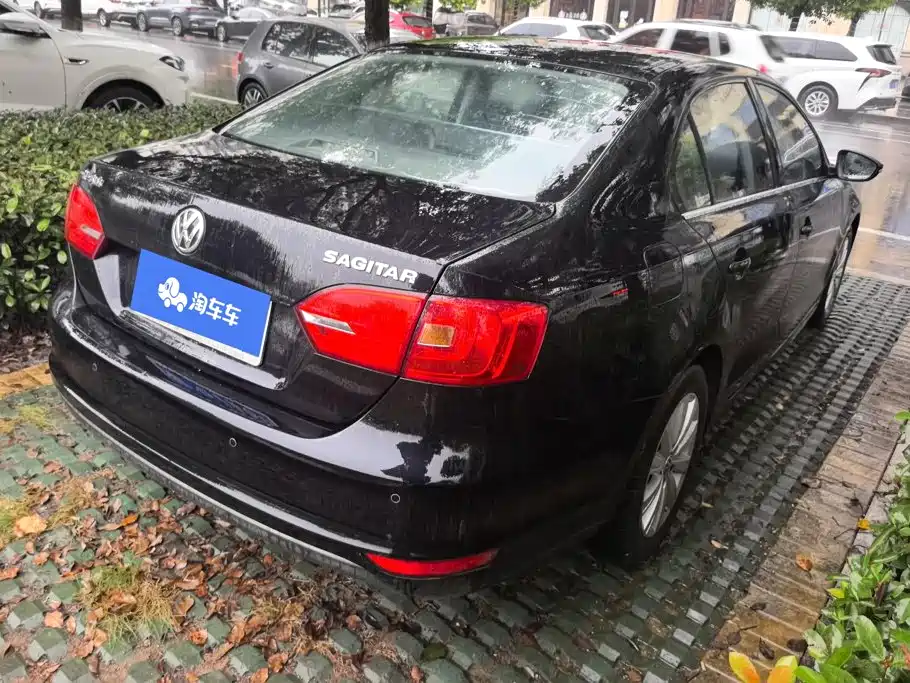 Volkswagen Sagitar — миниатюра 3