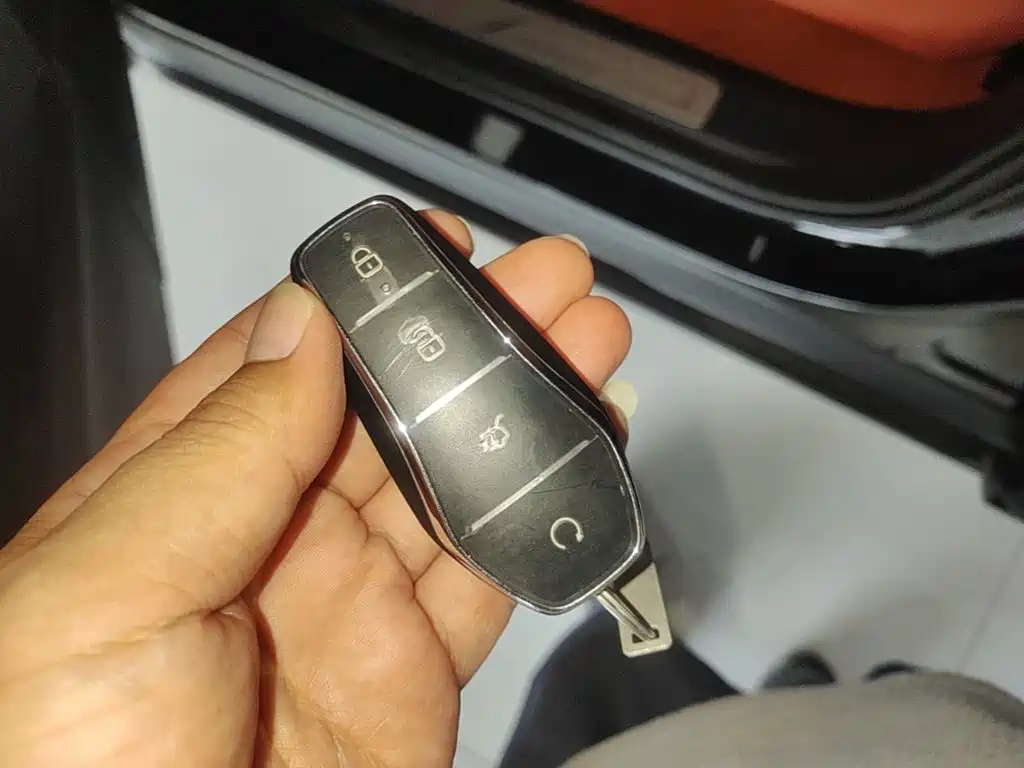 BYD Tang New Energy — миниатюра 9