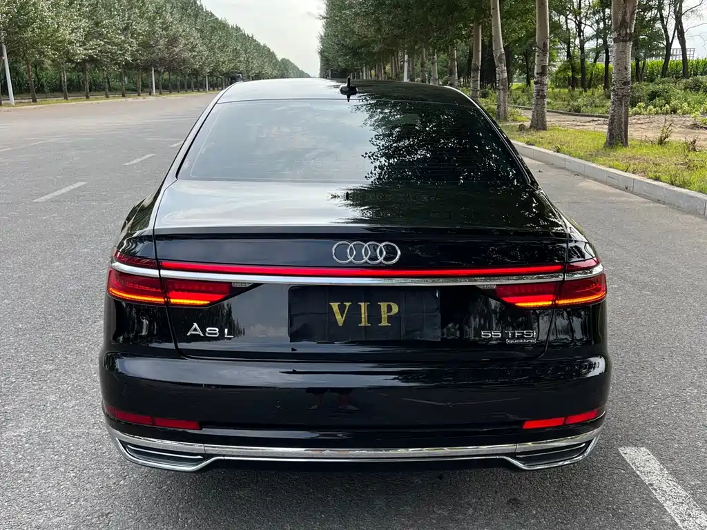 Audi A8 — миниатюра 8
