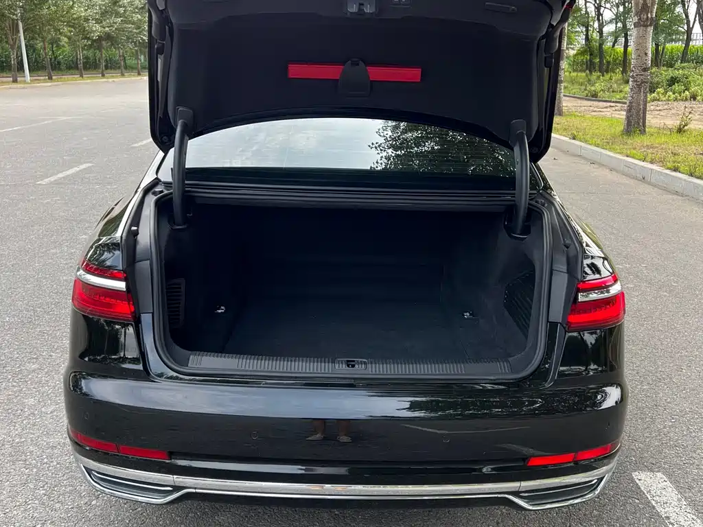 Audi A8 — миниатюра 20