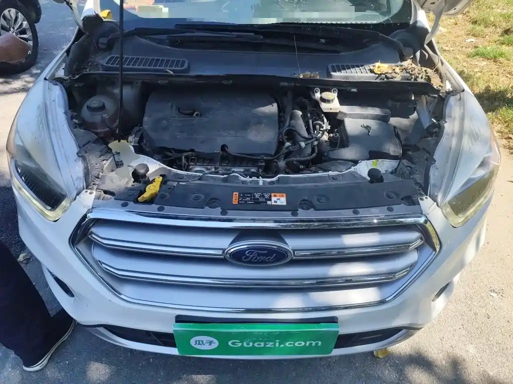 Ford Kuga — миниатюра 21