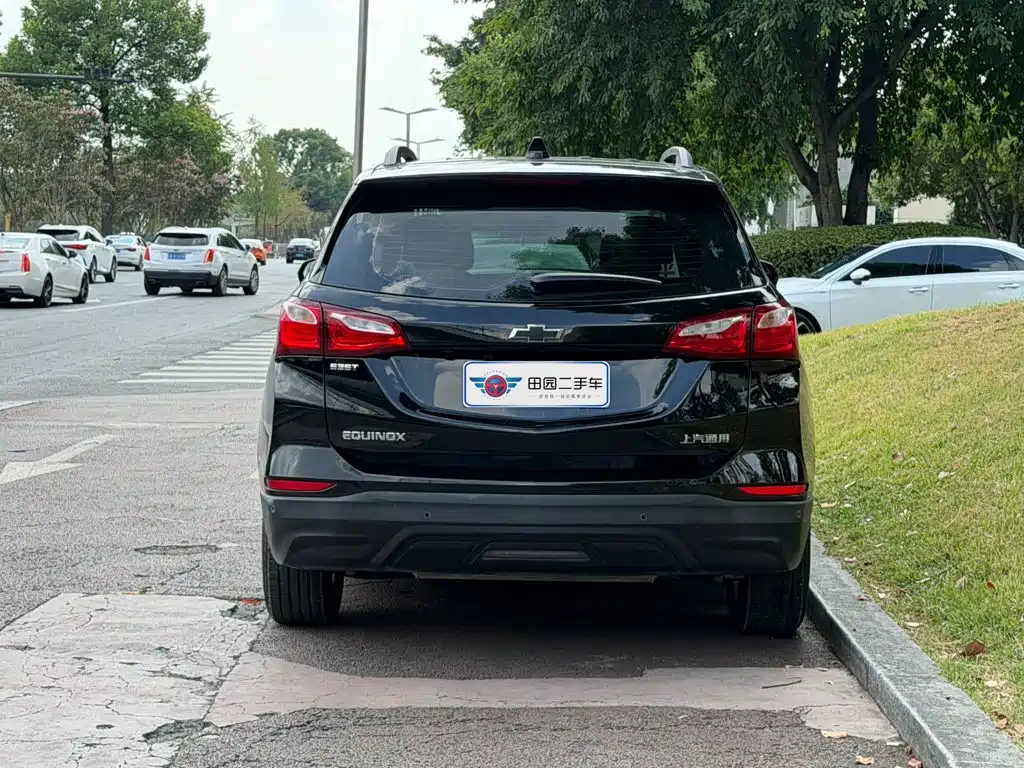 Chevrolet Equinox — миниатюра 5