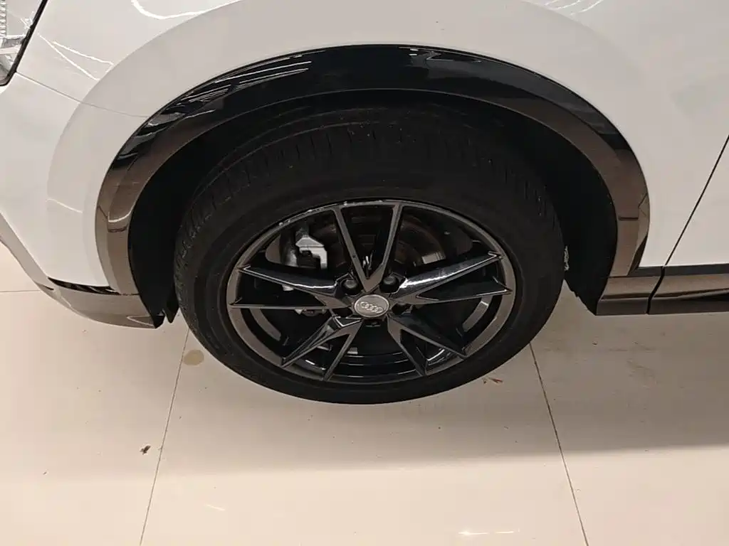 Audi Q2L — миниатюра 23