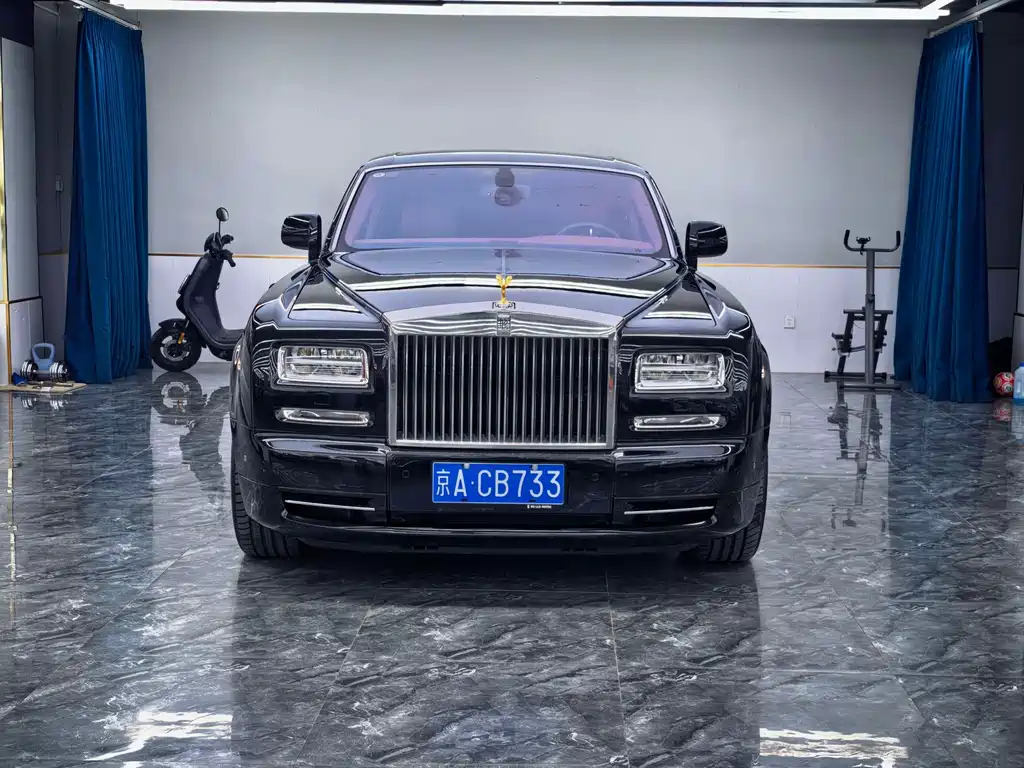 Rolls-Royce Phantom — миниатюра 20