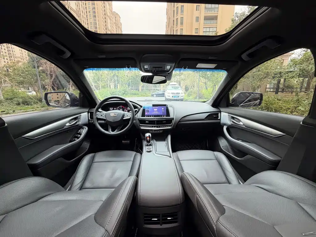 Cadillac CT5 — миниатюра 11