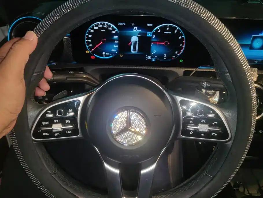 Mercedes-Benz A-Class — миниатюра 15