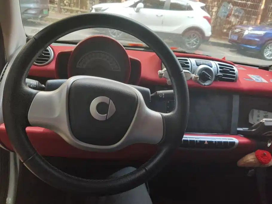 smart Smart Fortwo — миниатюра 15