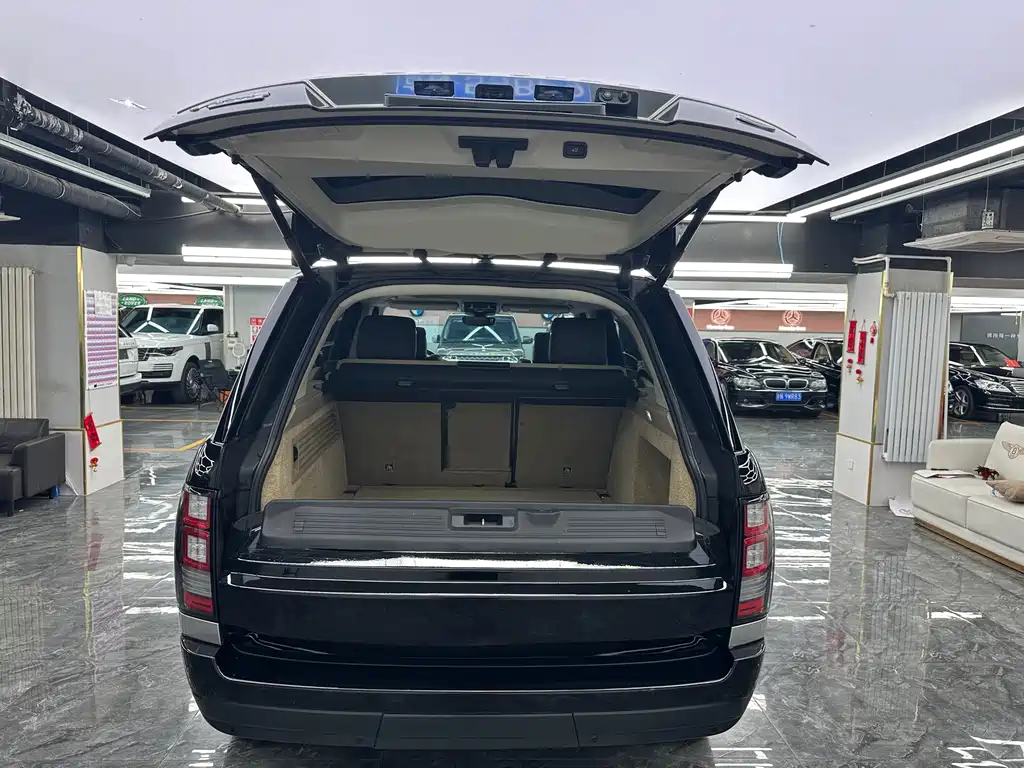 Land Rover Range Rover — миниатюра 12
