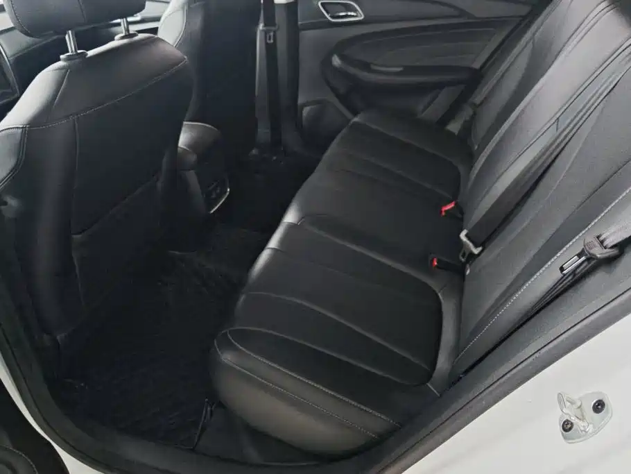Roewe i5 — миниатюра 11