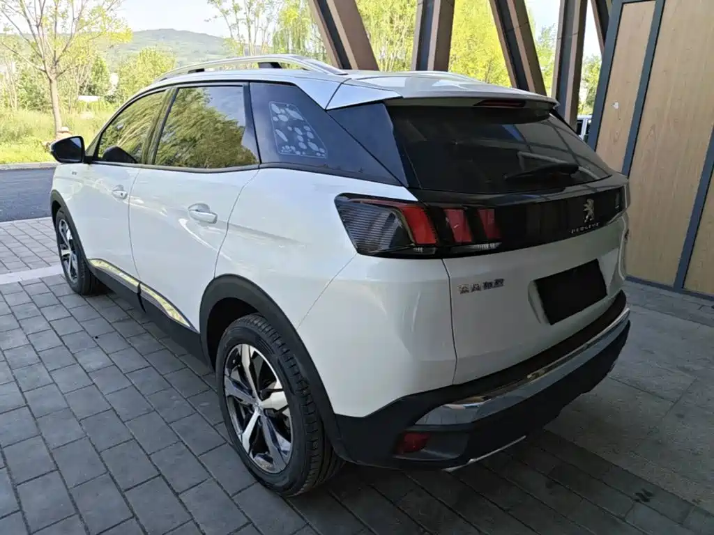 Peugeot 4008 — миниатюра 5