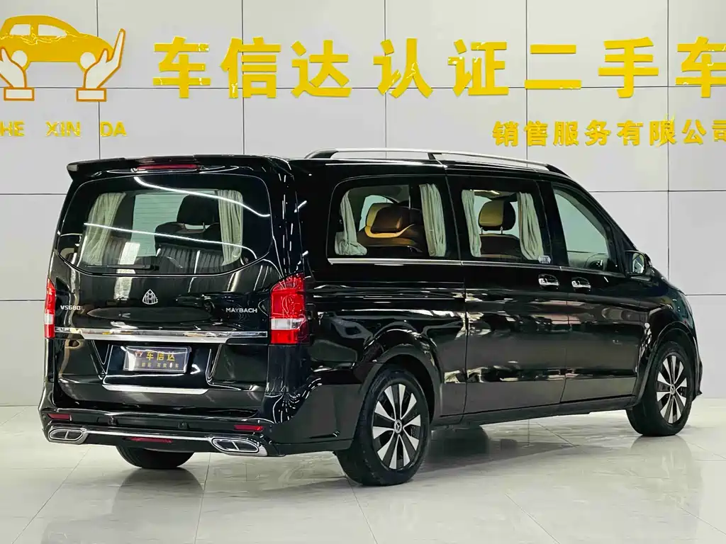 Mercedes-Benz Vito 2021 2.0T Elite 7 мест