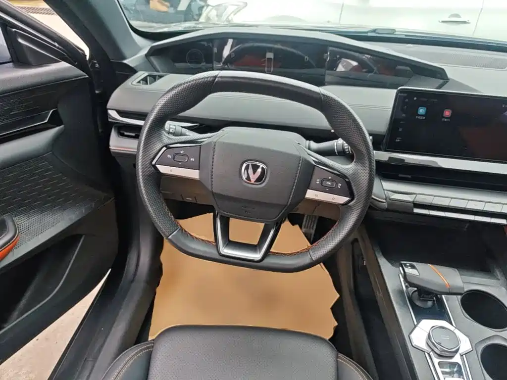 Changan UNI-V iDD — миниатюра 11
