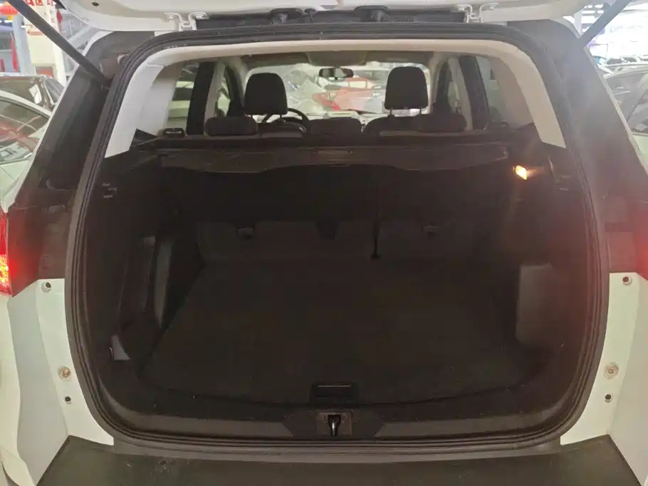 Ford Kuga — миниатюра 4
