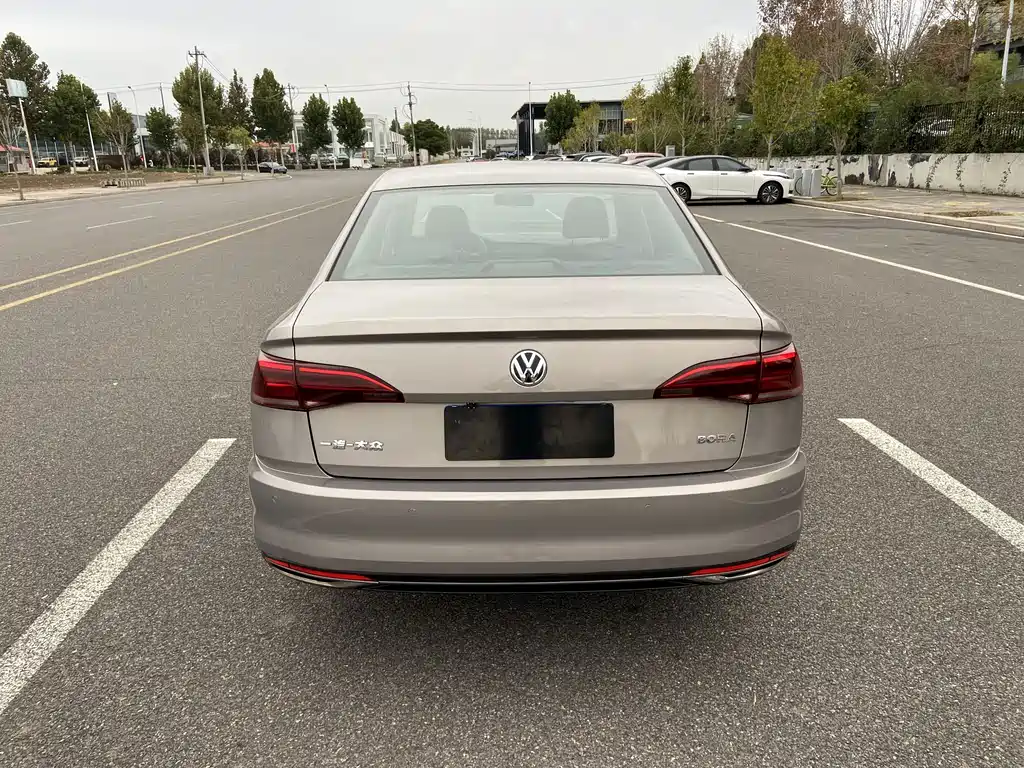 Volkswagen Bora — миниатюра 5