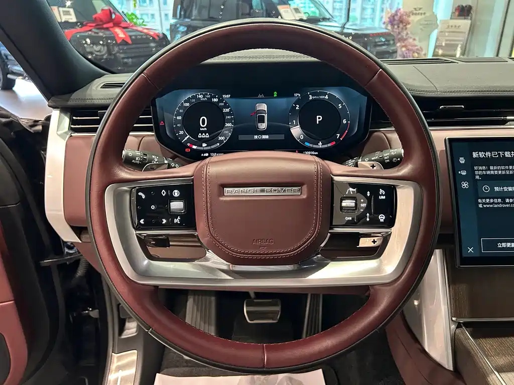 Land Rover Range Rover — миниатюра 8