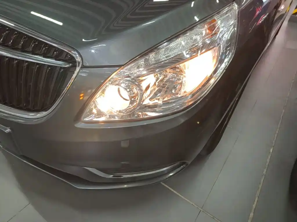 Buick GL8 — миниатюра 24