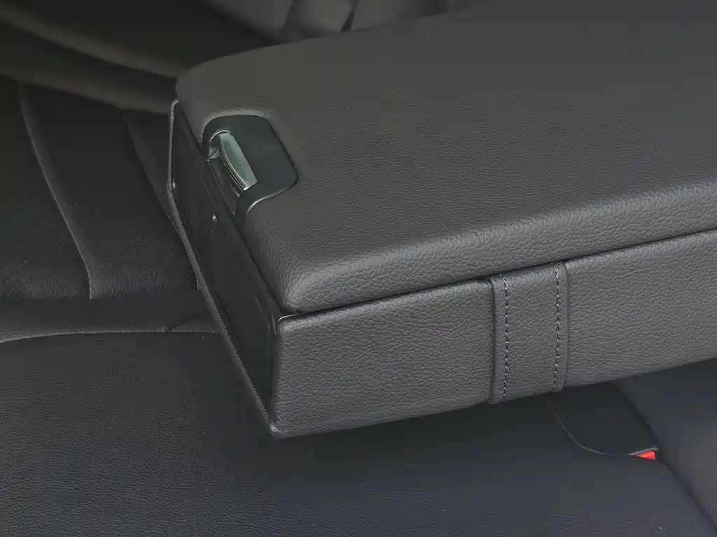 Mercedes-Benz C-Class C 2015 C 200 L