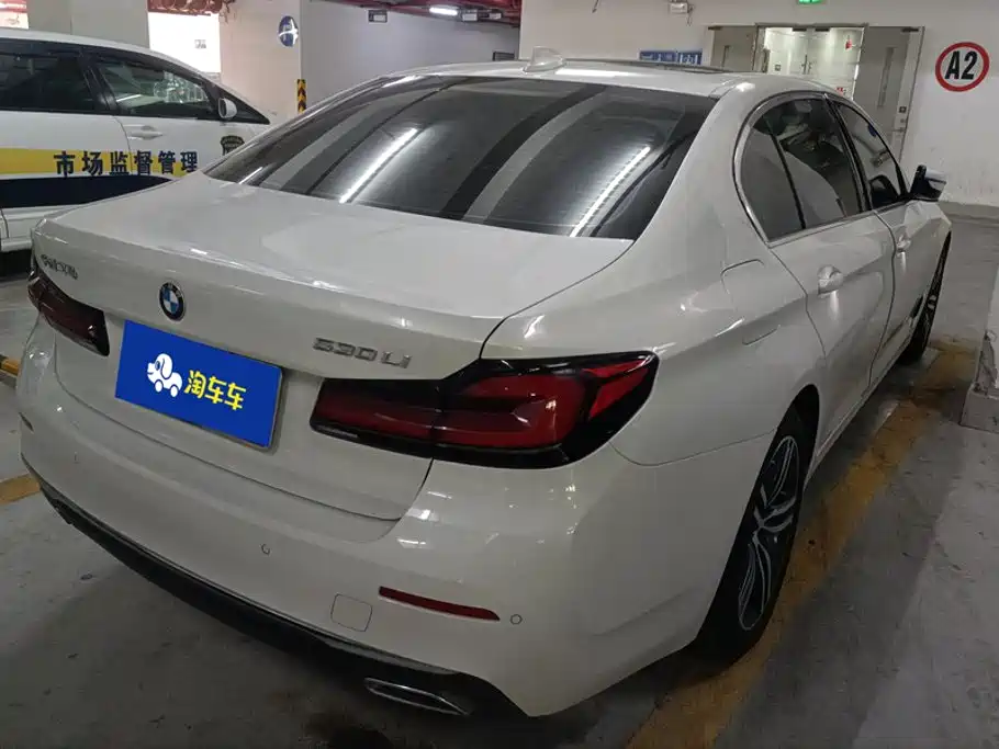 BMW 5 Series — миниатюра 3