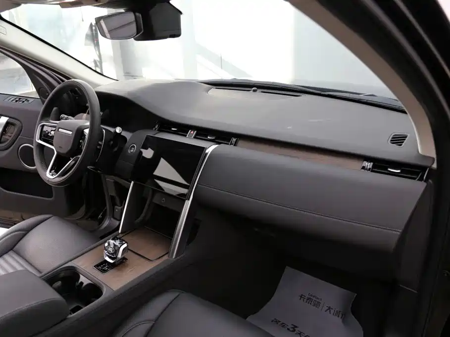 Land Rover Discovery Sport — миниатюра 22