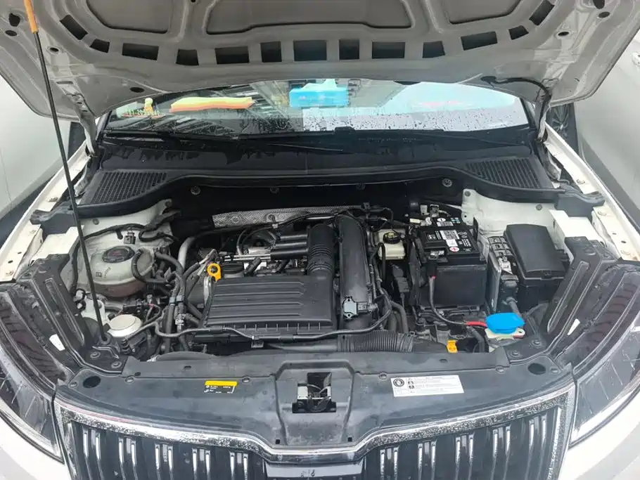 Skoda Karoq — миниатюра 10