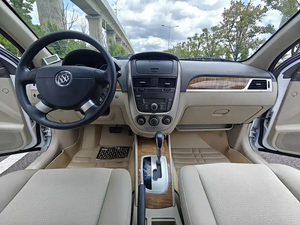 Buick Excelle — миниатюра 15