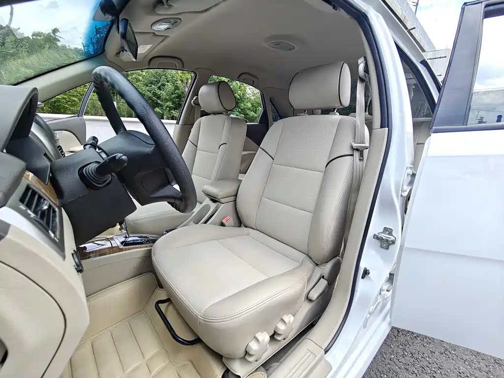 Buick Excelle — миниатюра 19