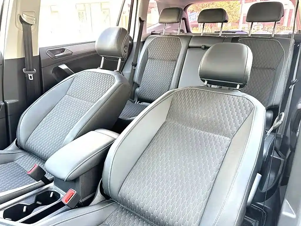 Volkswagen Tiguan L — миниатюра 9