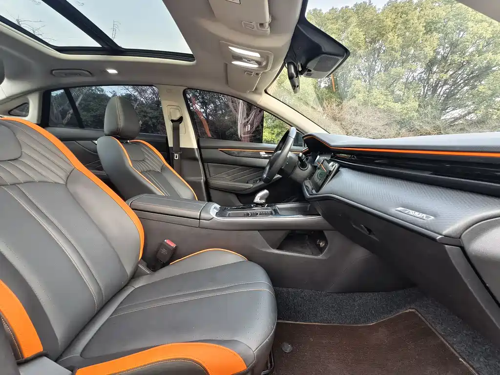 DONGFENG YI HYUN MAX