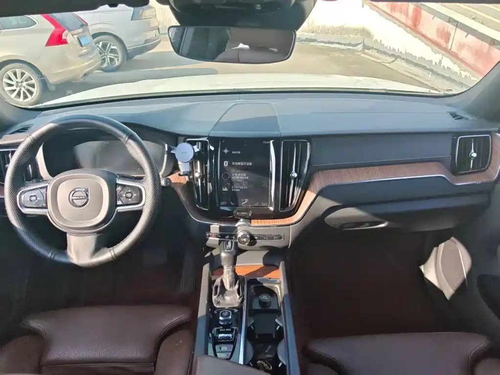 Volvo XC60 — миниатюра 14