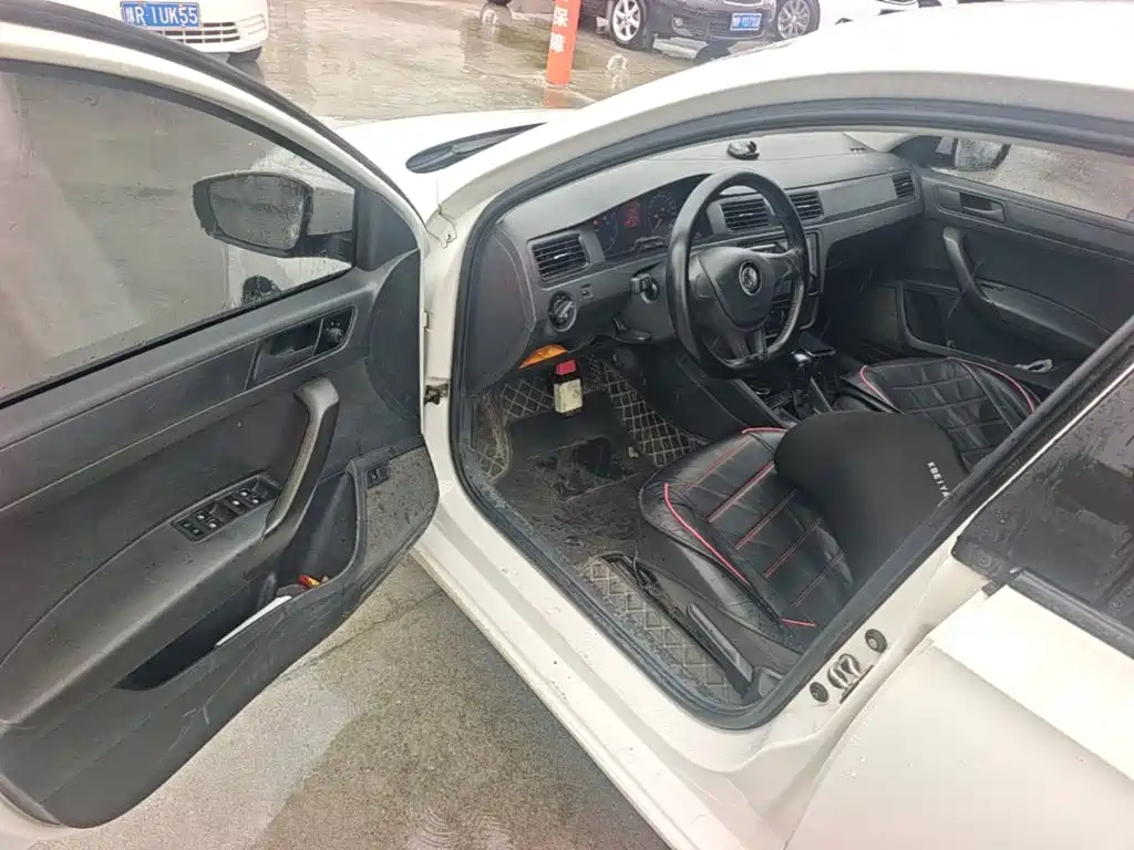 Volkswagen Santana — миниатюра 16