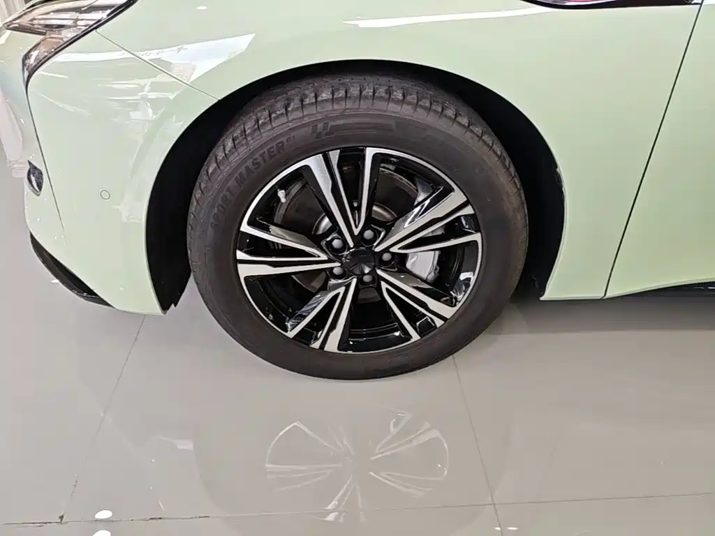 Hongqi Hongqi EH7 — миниатюра 23