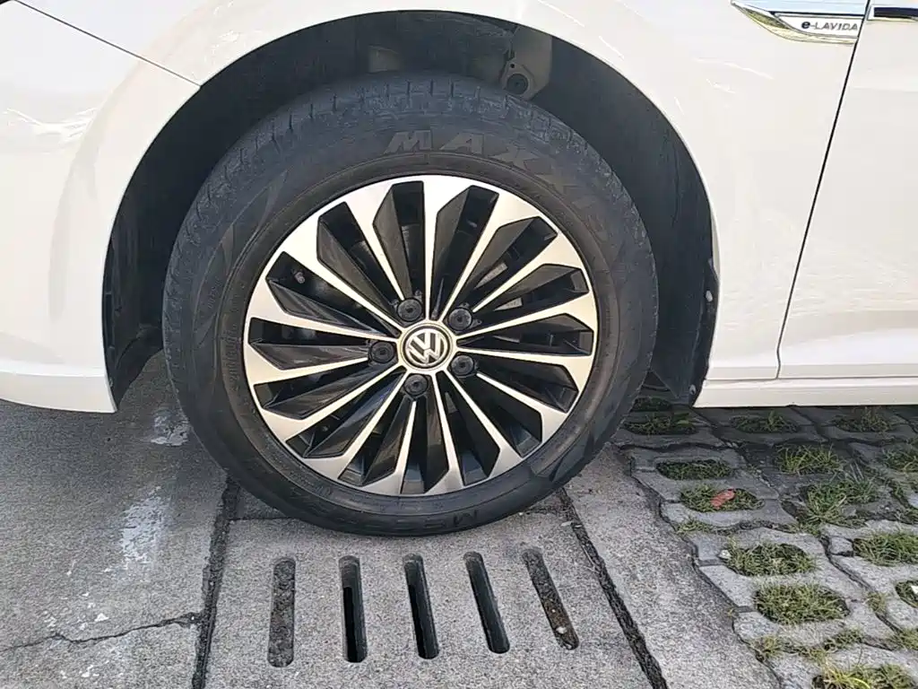 Volkswagen Lavida Pure Electric — миниатюра 23