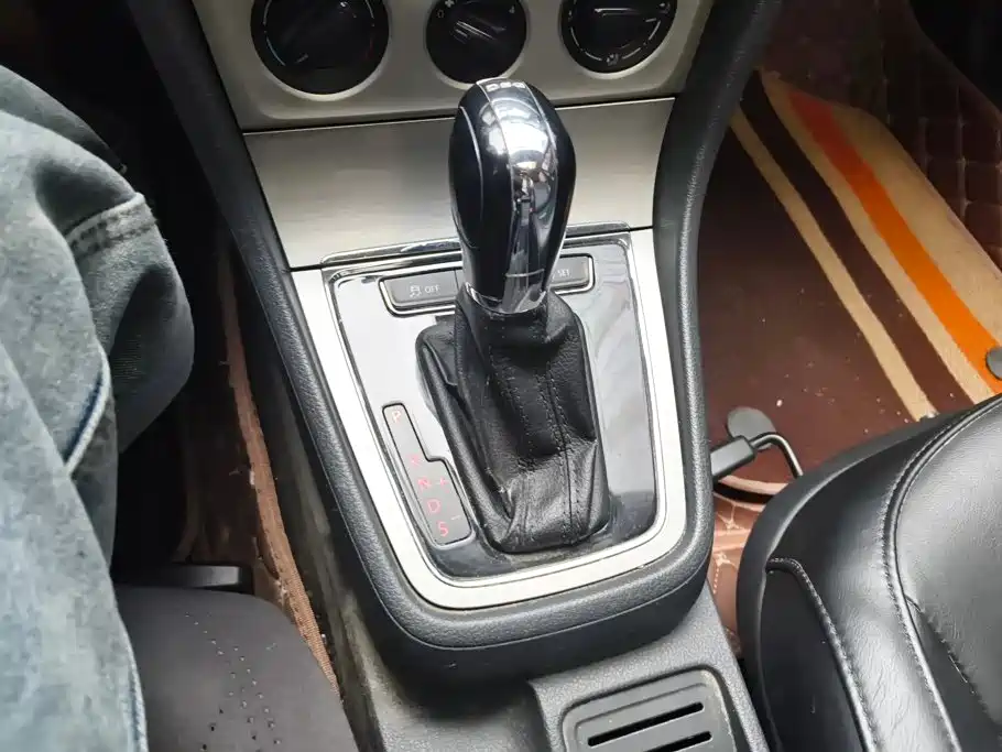 Volkswagen Lavida — миниатюра 16