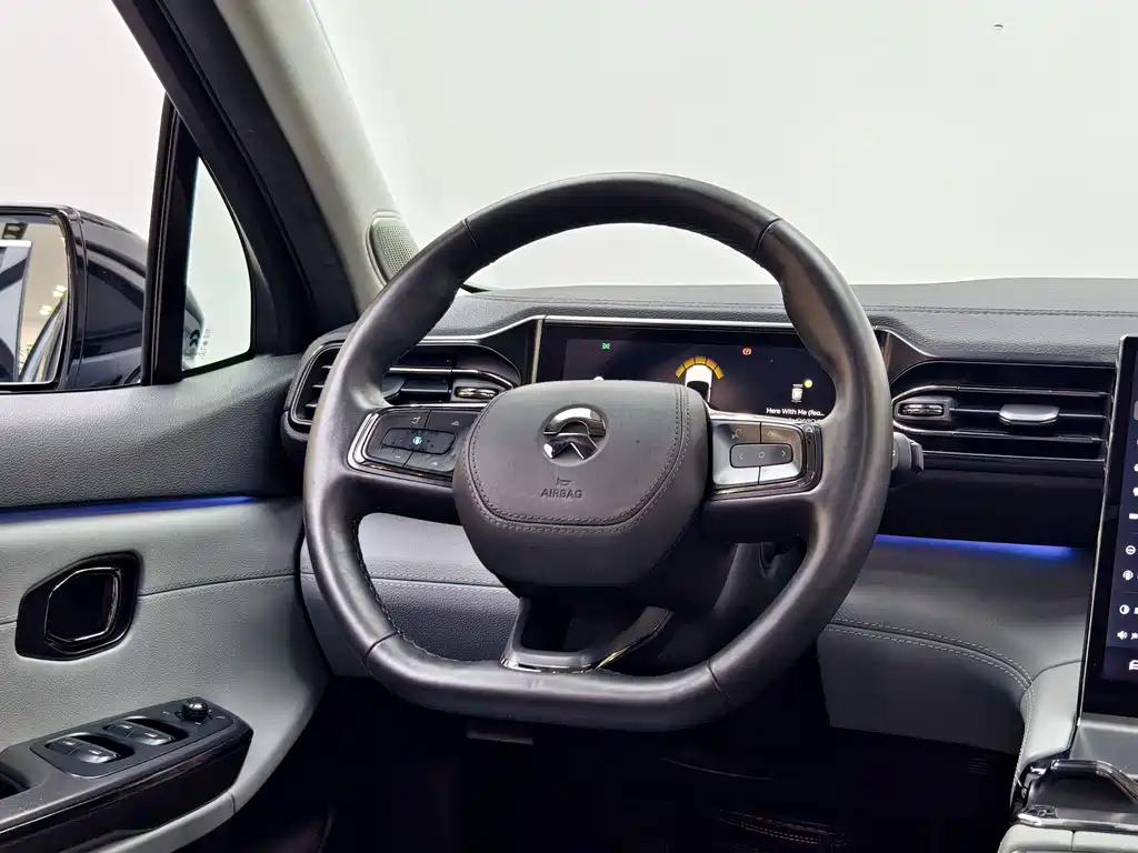 NIO ES6 — миниатюра 16