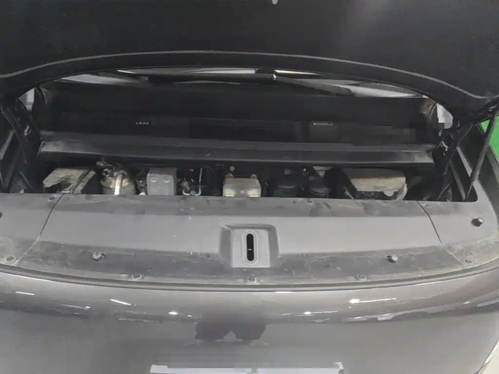 Li Auto Li MEGA — миниатюра 20