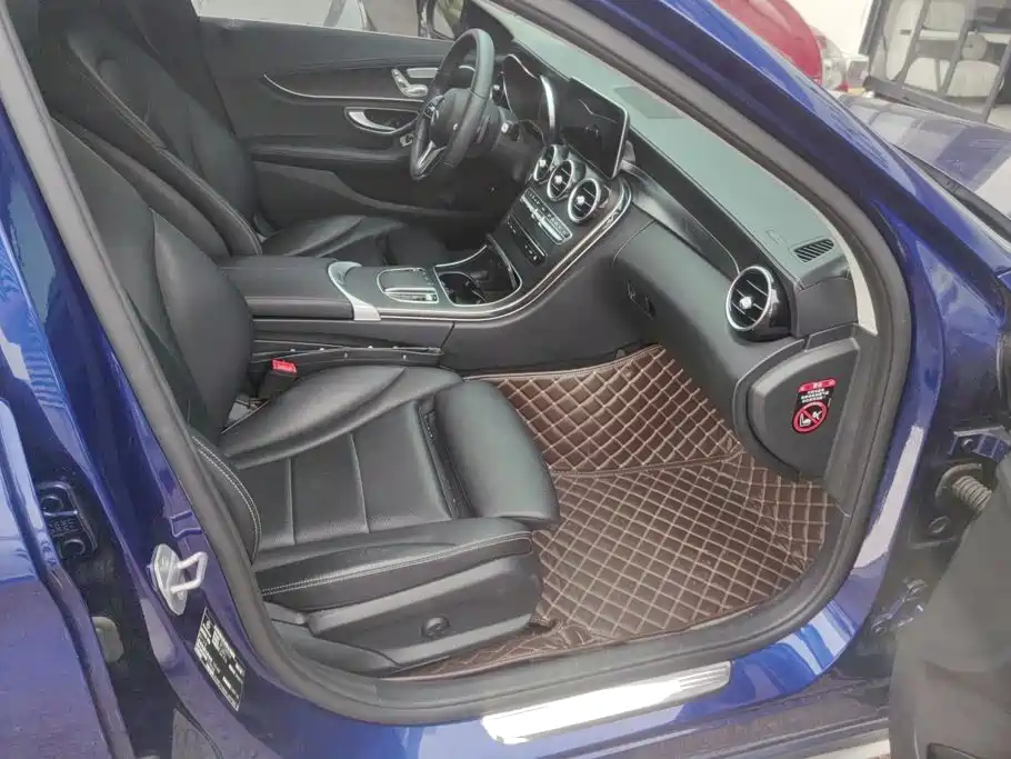 Mercedes-Benz C-Class — миниатюра 8