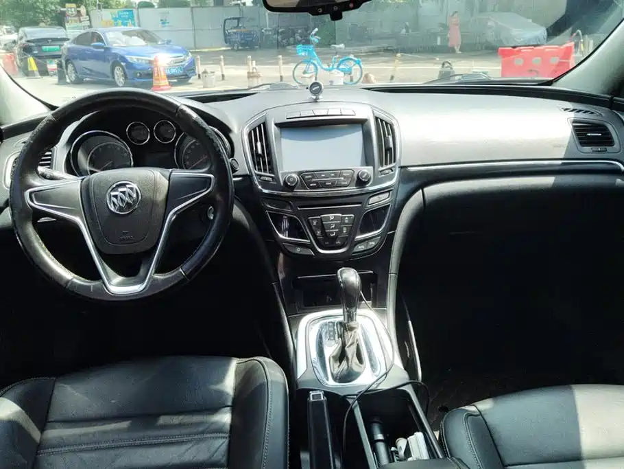 Buick Regal — миниатюра 12