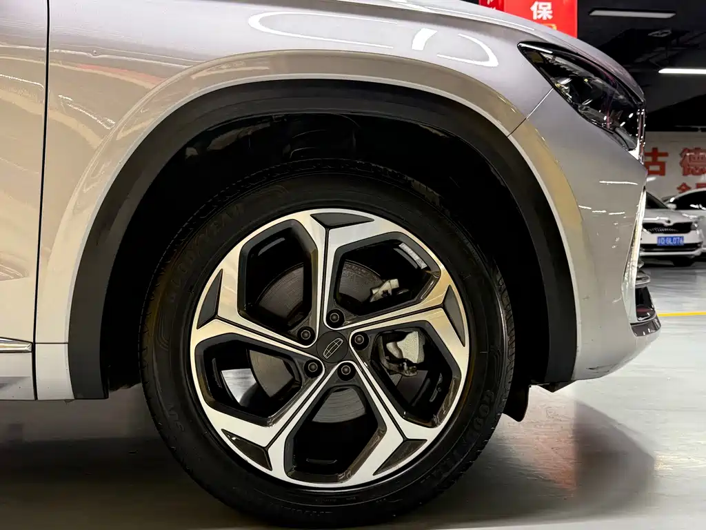 Geely Xingyue L — миниатюра 29