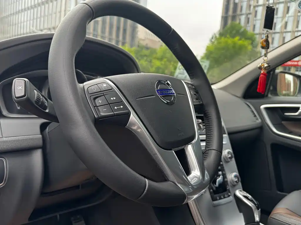 Volvo XC60 2017 T5 AWD