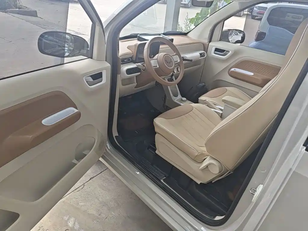 Wuling MINIEV — миниатюра 16