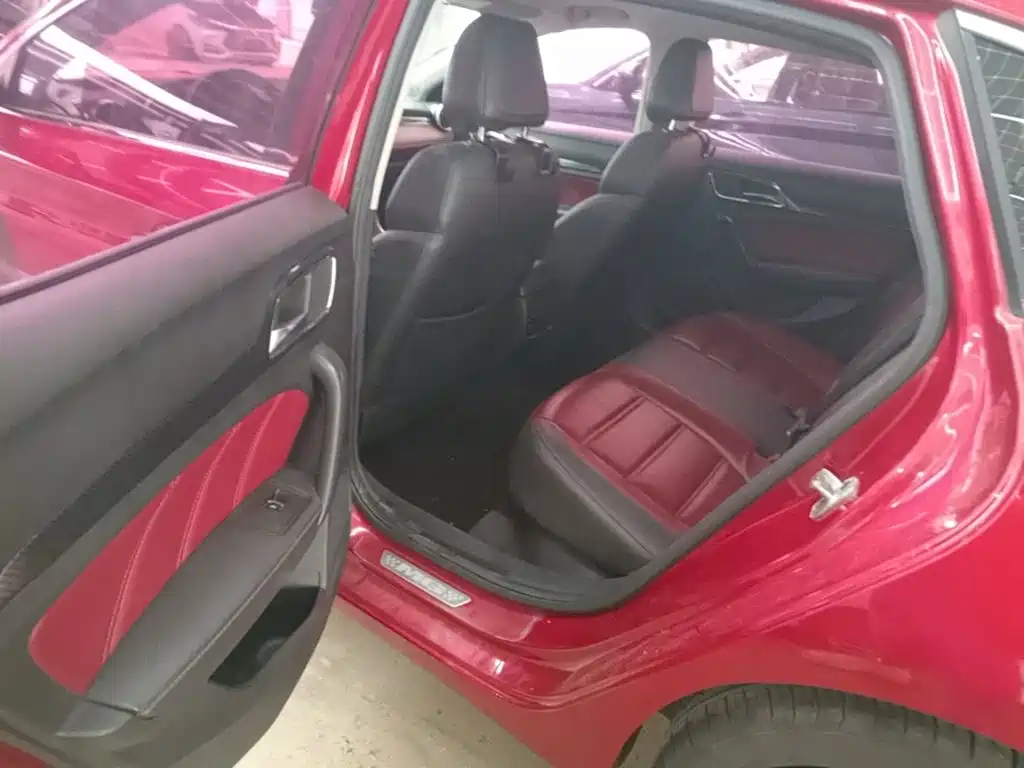 MG MG6 — миниатюра 17